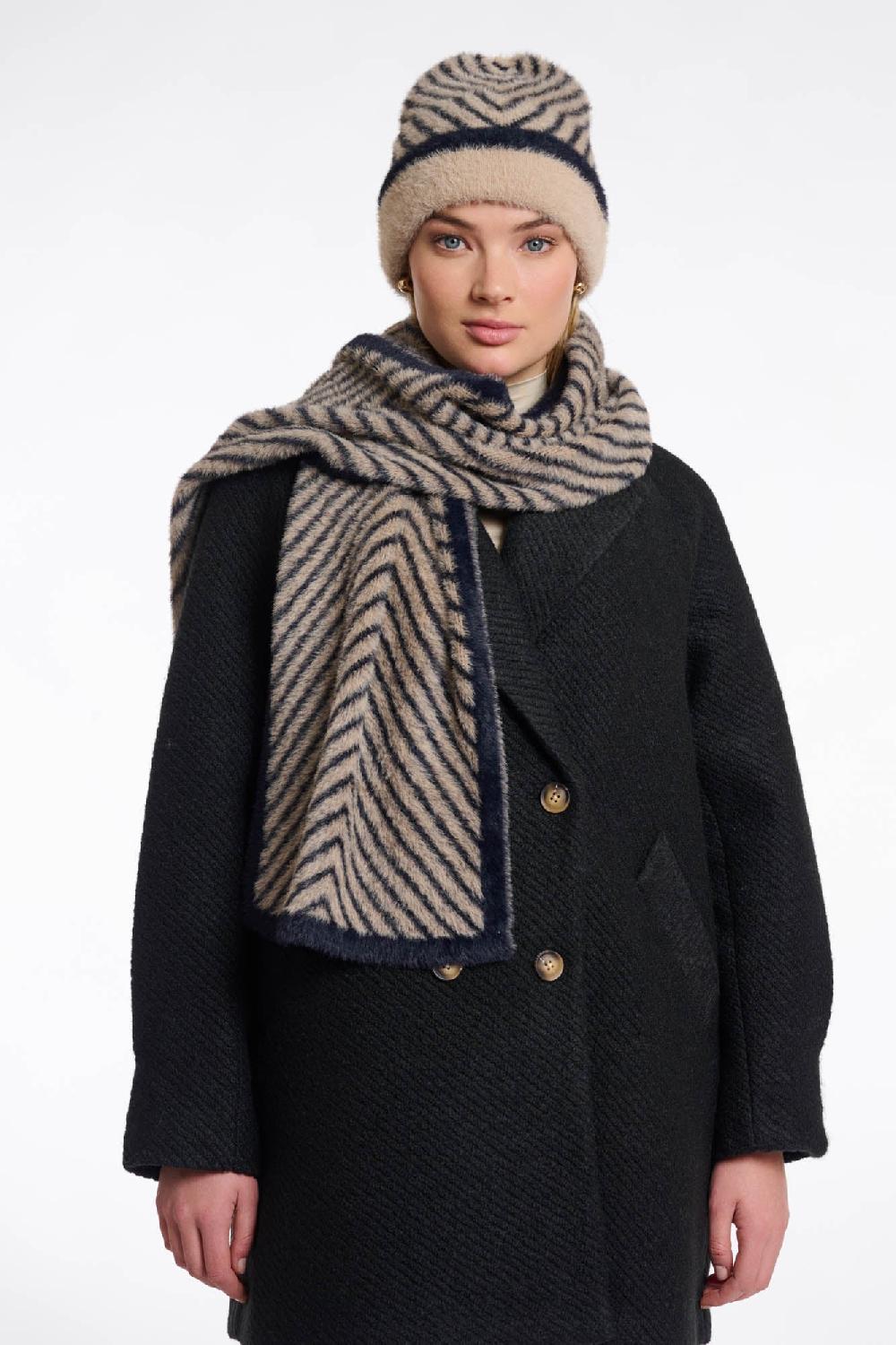 rino & pelle Neeltje scarf Oat black