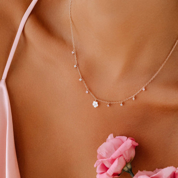 Rior Design Lia Flower Necklace Rose Gold