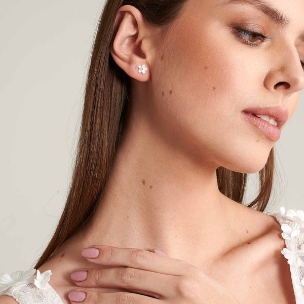 Rior Design Mother Of Pearl Flower Earrings Gold