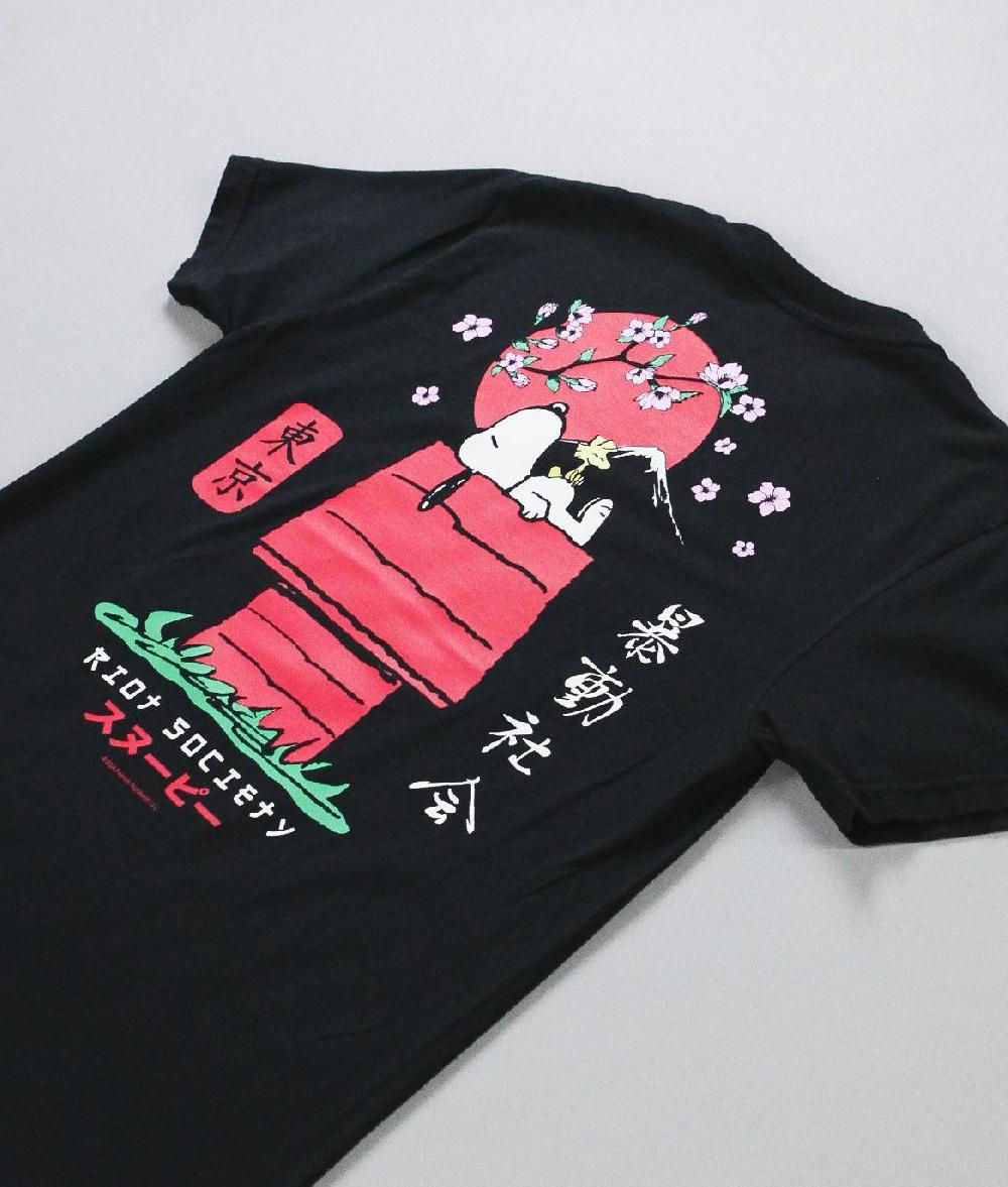 Riot Society Peanuts Snoopy Doghouse Japan Boyfriend Tee