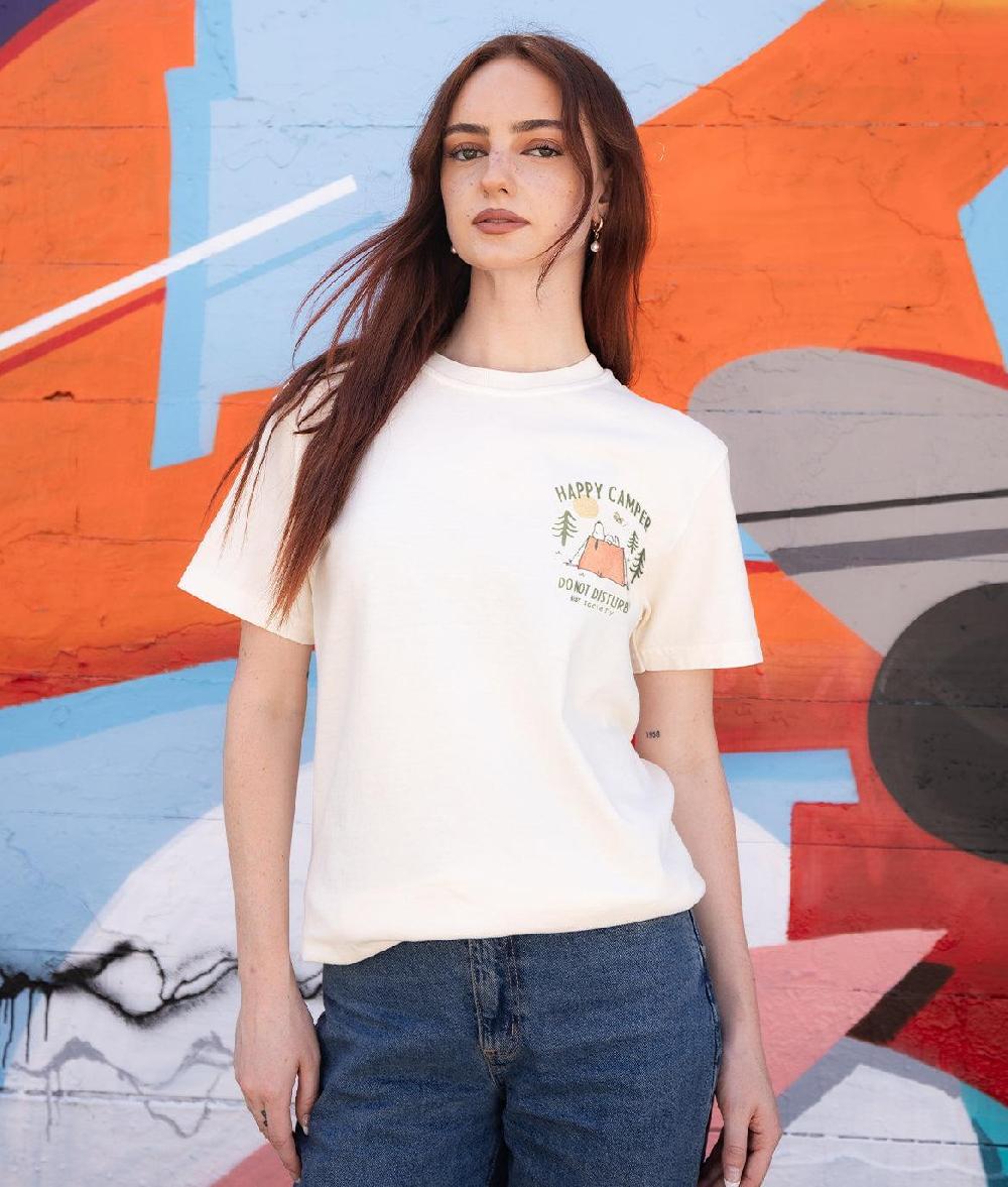 riot society Peanuts Snoopy Happy Camper Boyfriend Tee