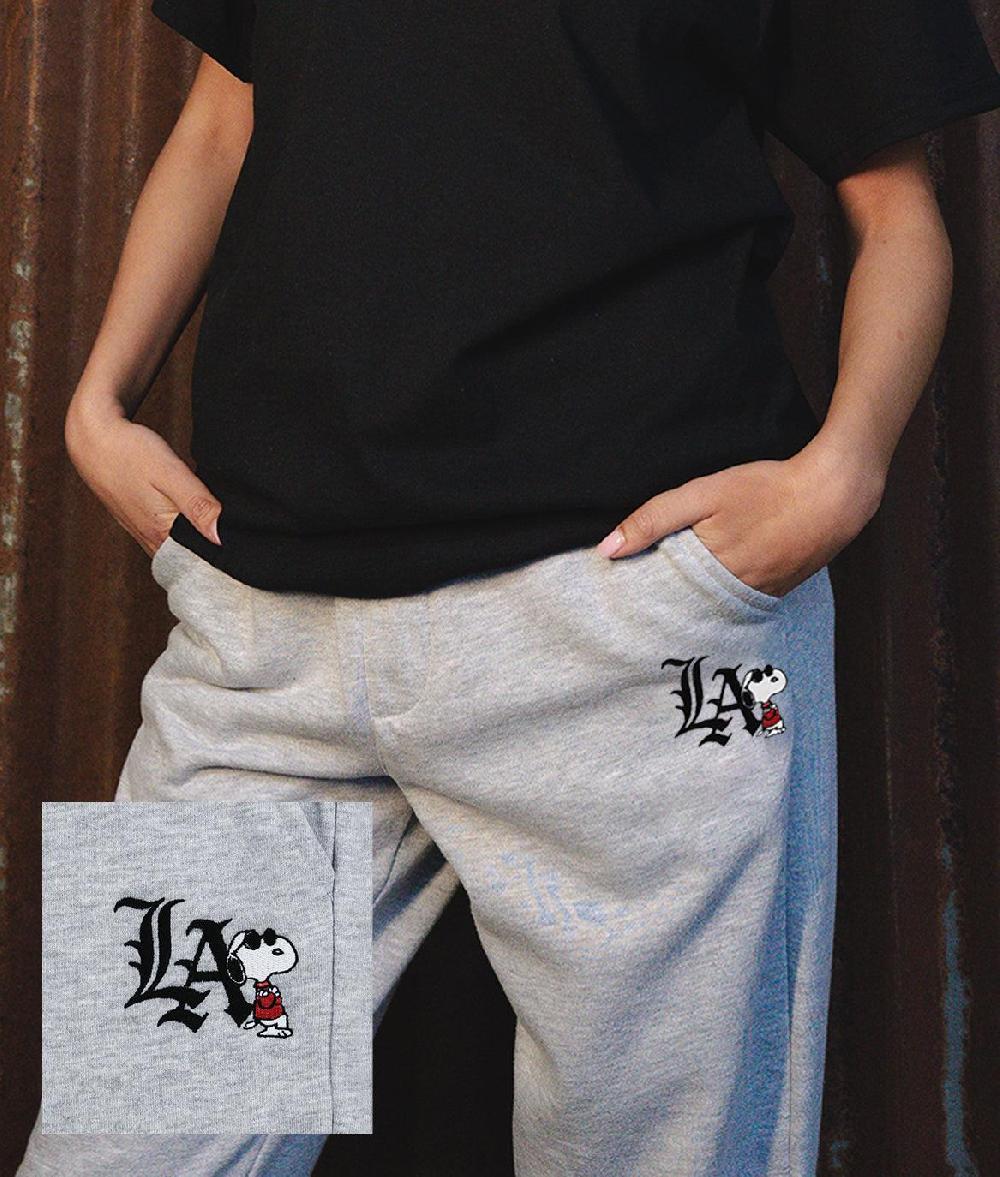riot society Peanuts Snoopy LA Chill Embroidered Unisex Joggers