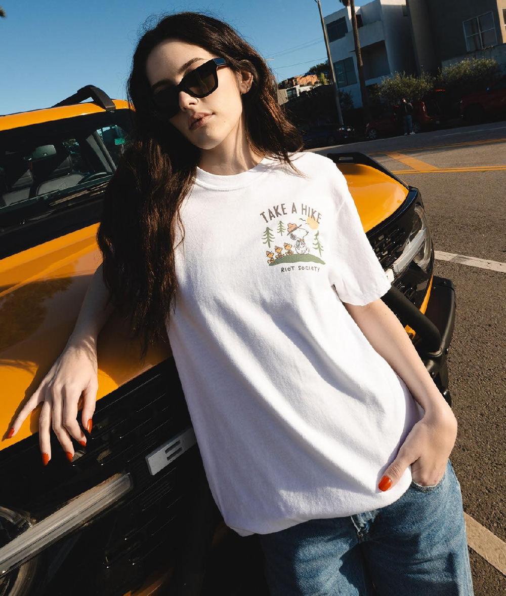 riot society Peanuts Snoopy Take a Hike Boyfriend Tee