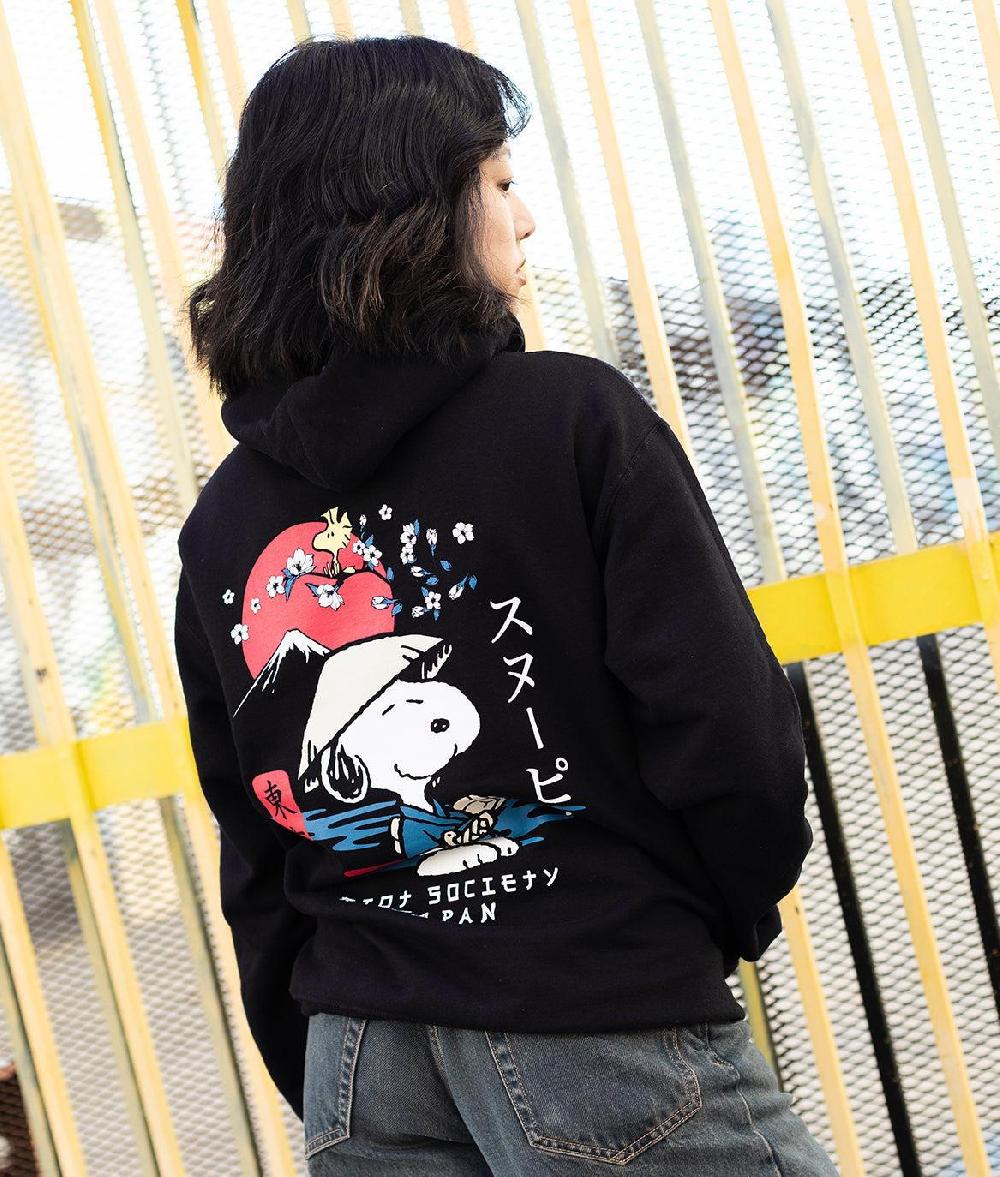 riot society Peanuts Snoopy & Woodstock Samurai Womens Hoodie