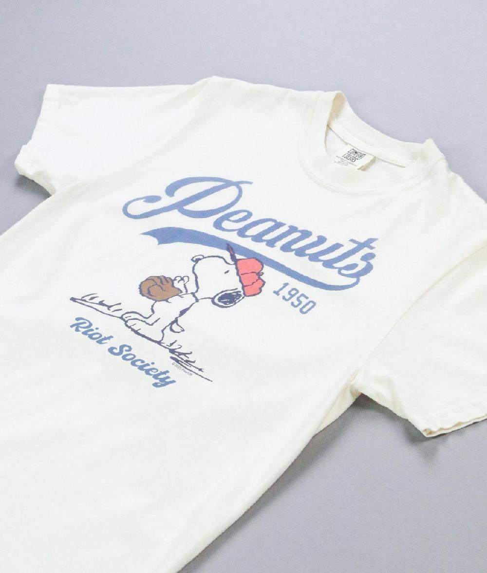 Riot Society Peanuts Snoopy Baseball Boyfriend Tee