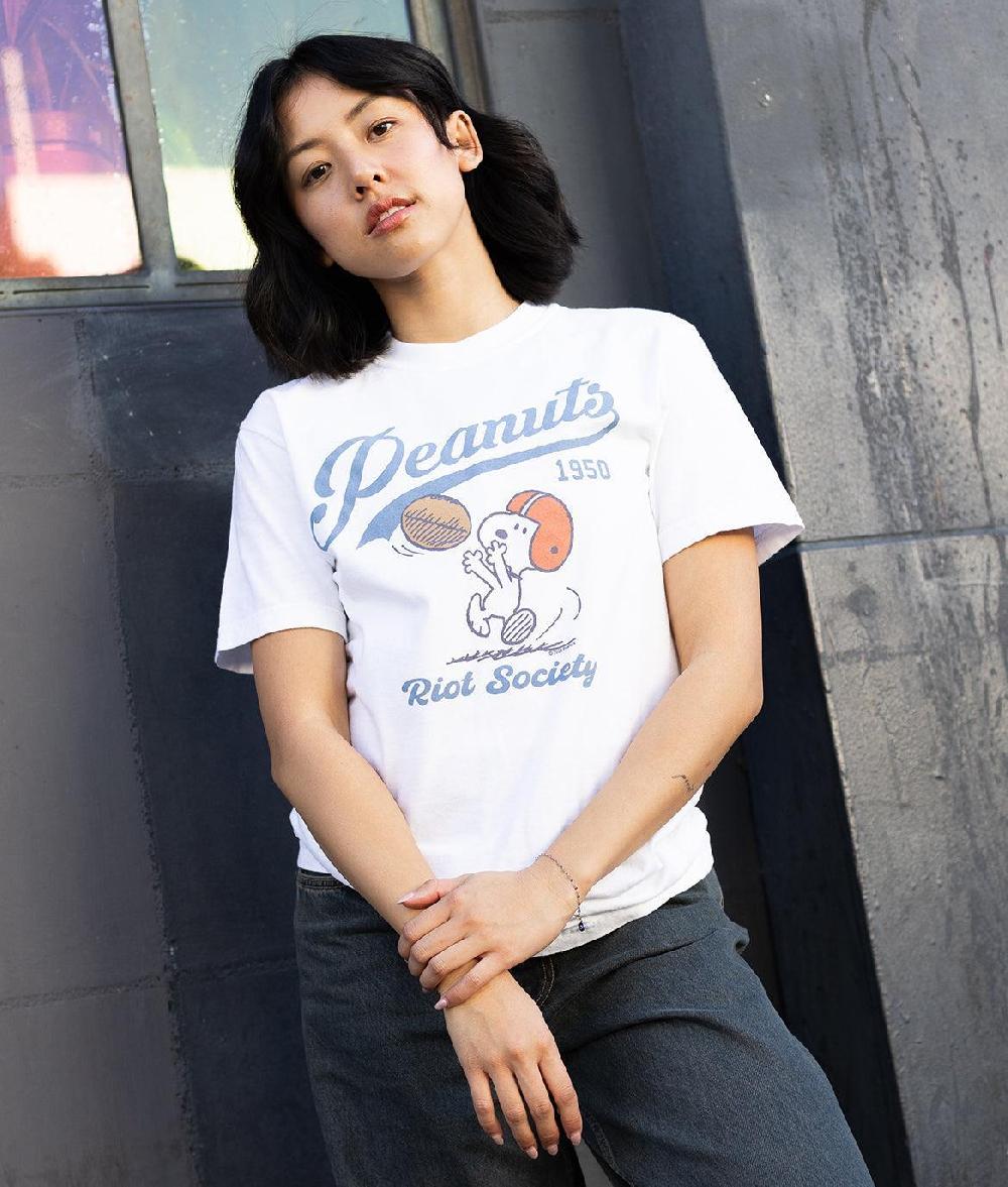 riot society Peanuts Snoopy Football Boyfriend Tee