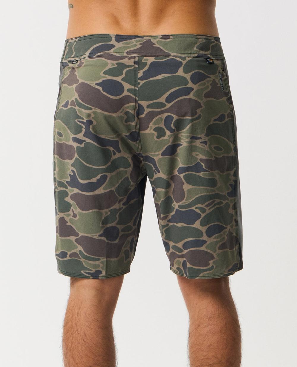 Rip Curl Mirage 3-2-One Ultimate Eddie Would Go 19" Boardshorts