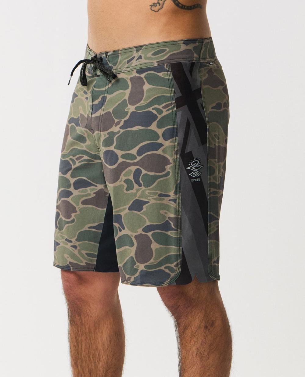 Rip Curl Mirage 3-2-One Ultimate Eddie Would Go 19" Boardshorts