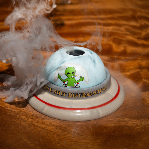 Ripndip UFO Ceramic Ashtray (Multi)