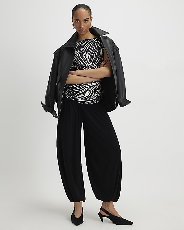 River Island Black Animal Print Ruched Short Sleeve Top