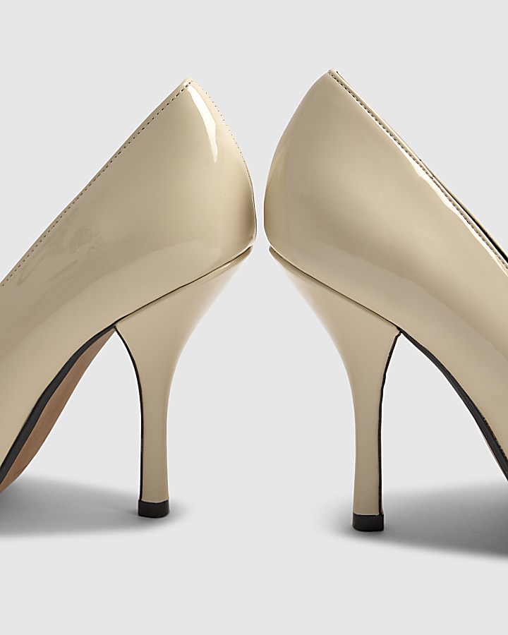river island Cream Long Chisel Toe Patent Court Heels