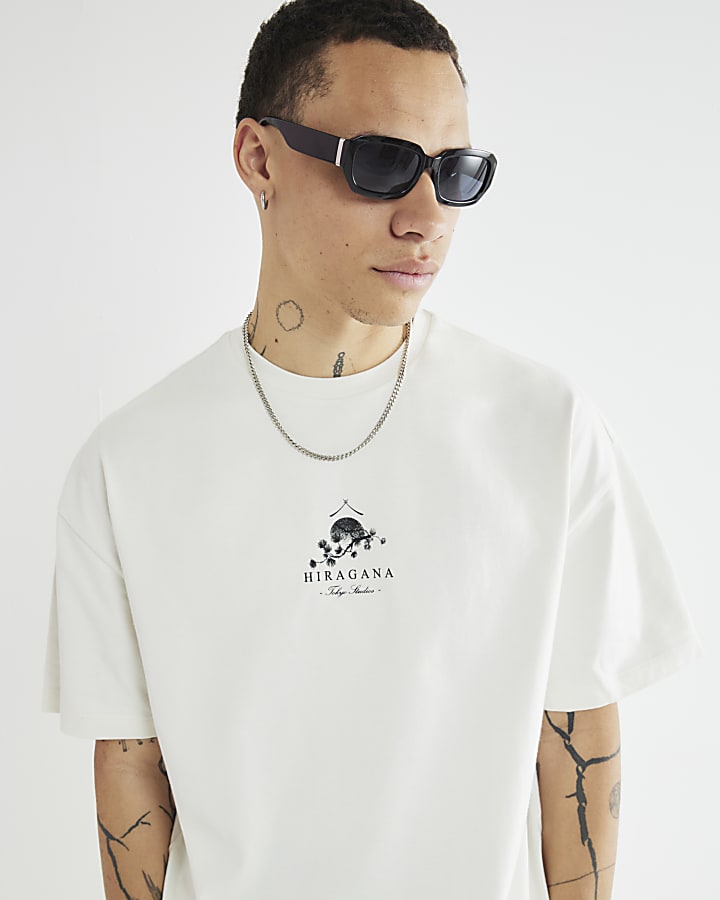 River Island Cream Oversized Japanese T-Shirt & Shorts Set