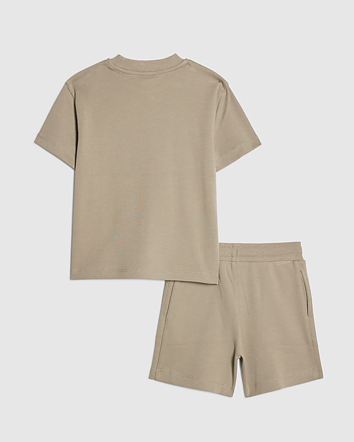 River Island Mini Boys Khaki RR T-Shirt And Shorts Set