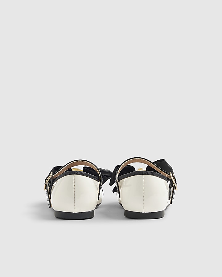 River Island Mini Girls Cream Rose Bow Ballerina Pumps