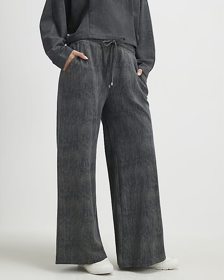 River Island Petite Brown Premium Crinkle Wide Leg Joggers