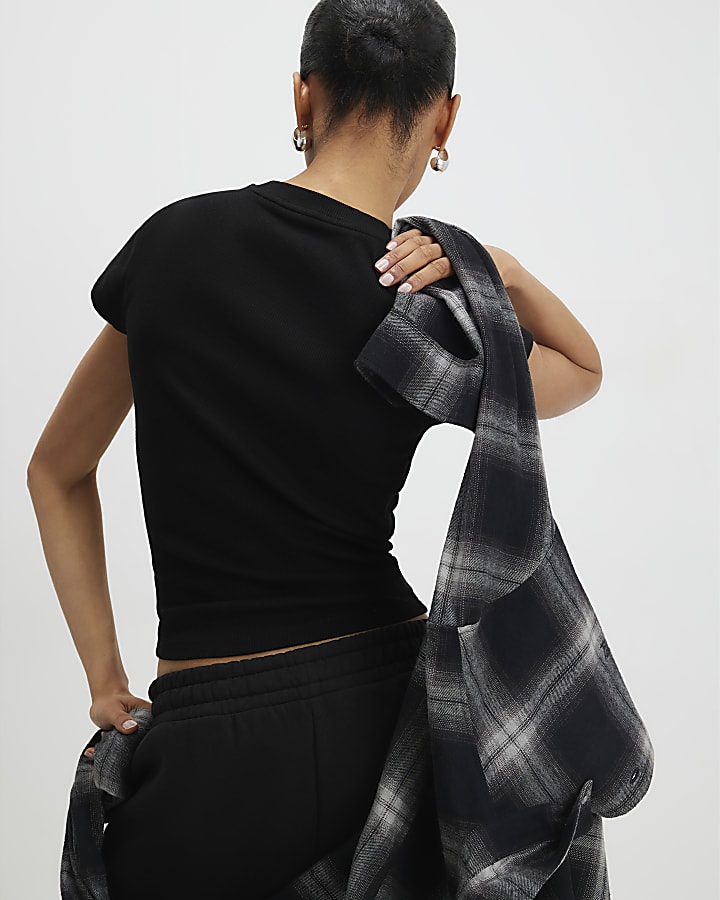 River Island Black Short Sleeve Fitted Ribbed Top