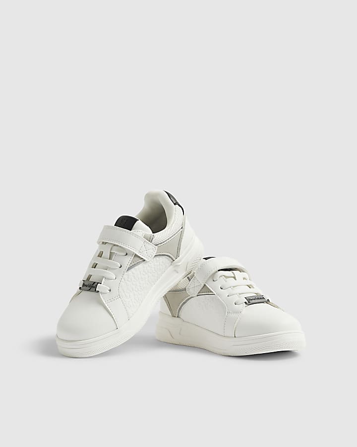 River Island Boys White RI Embossed Trainers