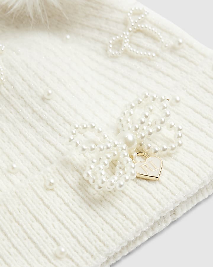 River Island Girls Cream Pearl Bow Beanie Hat