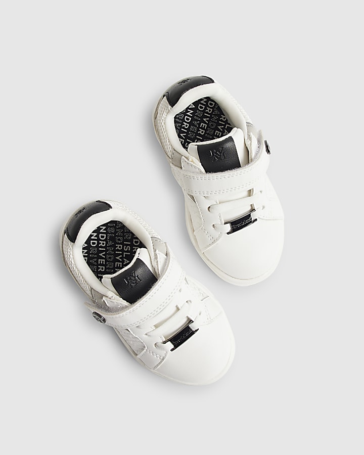 River Island Mini Boys White RI Embossed Trainers