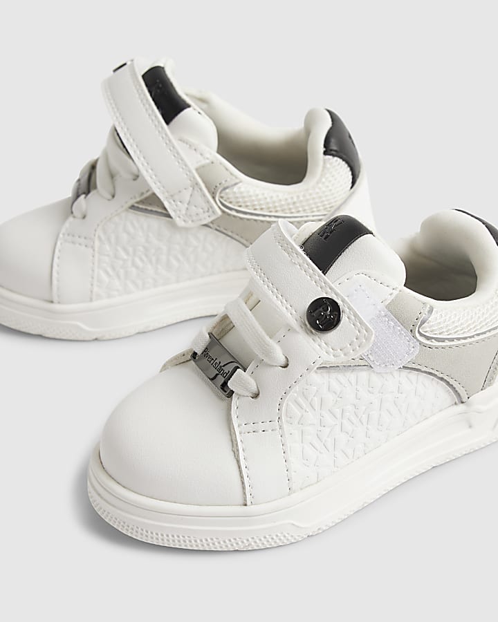 river island Mini Boys White RI Embossed Trainers