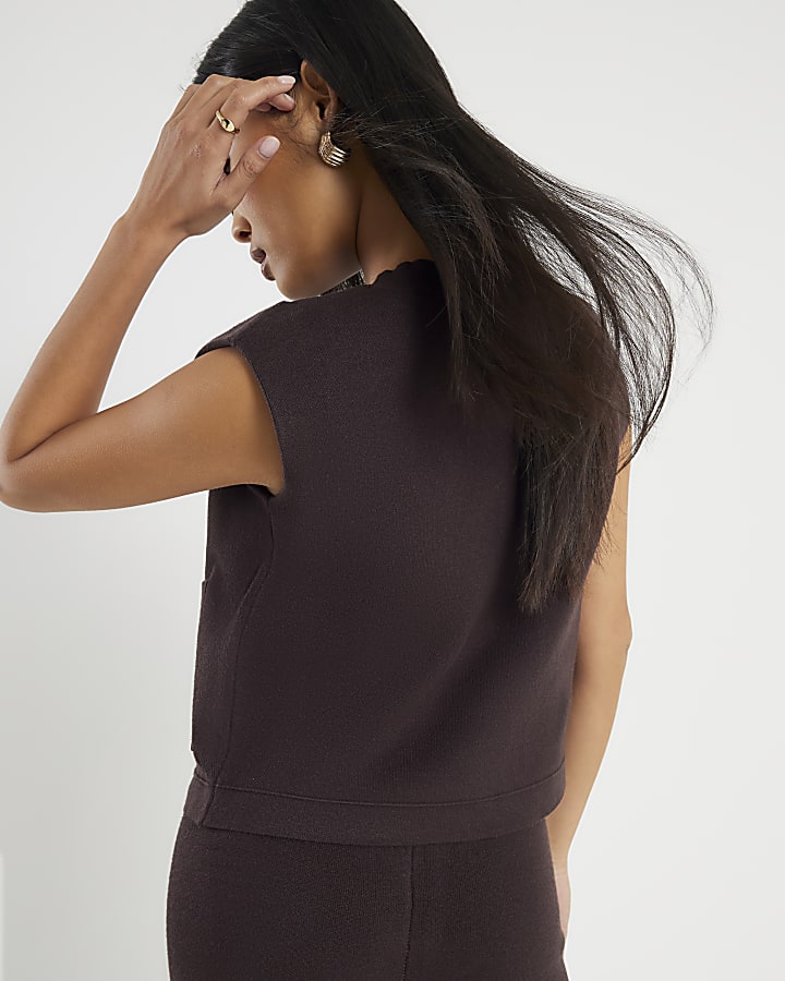 River Island Petite Brown Knitted Waistcoat