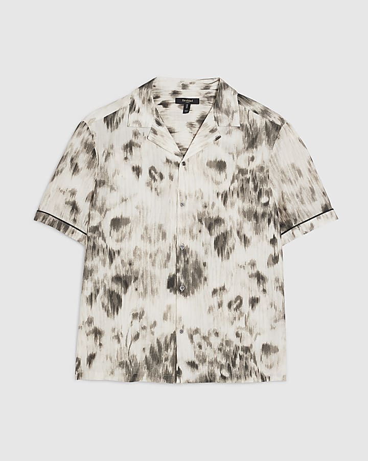 river island White Regular Fit Blurred Animal Print Shirt