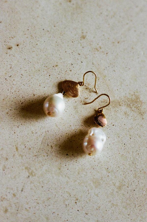 Rixo Rosaria Earrings Gold