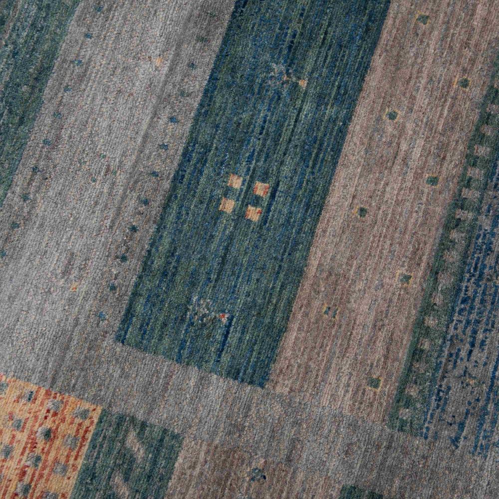 Rizzy Home Spectrum SPT208