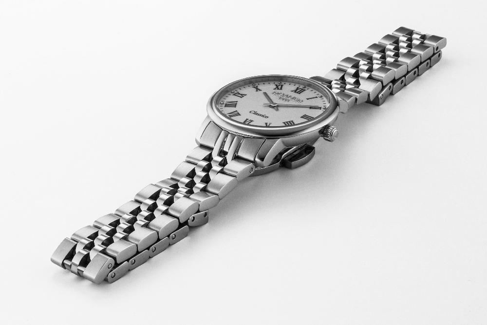 Roamer Classico Ladies 30mm Quartz Two-Hand White Dial Silver Bracelet Sapphire Glass Stainless Steel Swiss Watch