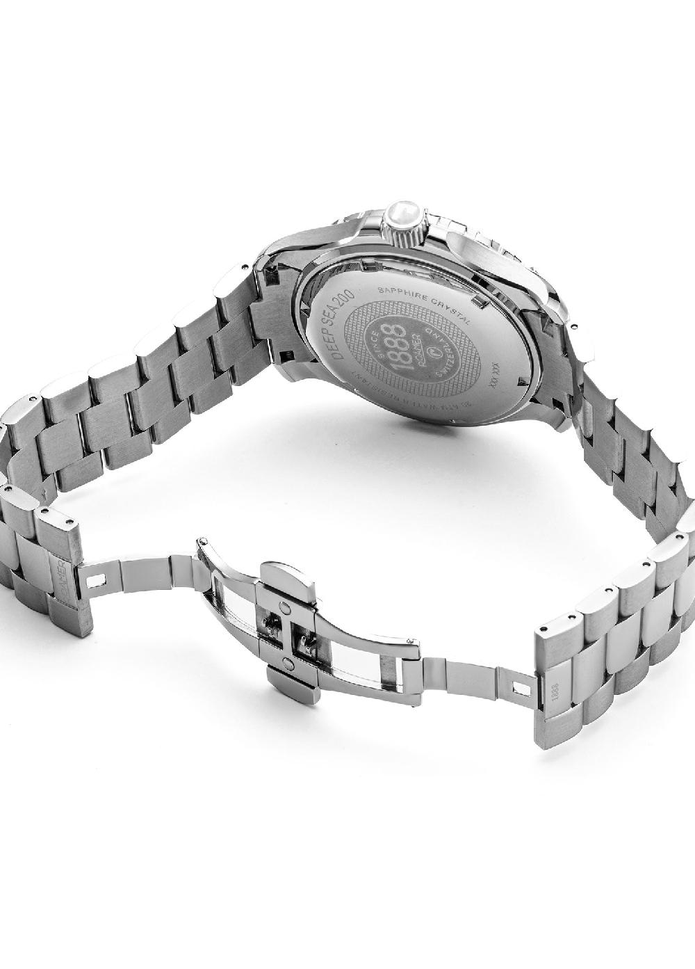 Roamer Deep Sea 200 43 Mm Quartz Three-Hand Date Blue Dial Silver Bracelet Sapphire Glass Stainless Steel Swiss Watch