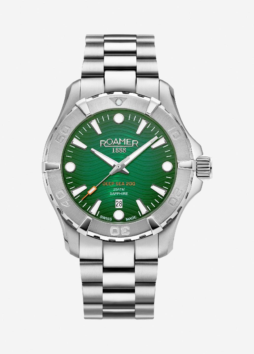 roamer Deep Sea 200 43 mm Quartz Three-Hand Date Green Dial Silver Bracelet Sapphire glass Stainless Steel swiss watch