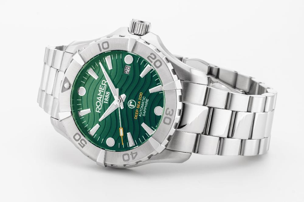 Roamer Deep Sea Automatic 43 Mm Automatic Three-Hand Date Green Dial Silver Bracelet Sapphire Glass Stainless Steel Swiss Watch