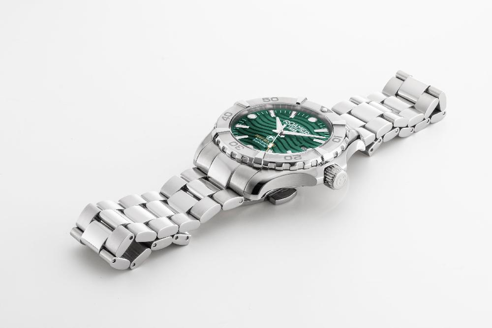 Roamer Deep Sea Automatic 43 Mm Automatic Three-Hand Date Green Dial Silver Bracelet Sapphire Glass Stainless Steel Swiss Watch