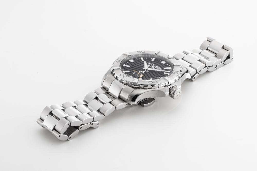 Roamer Deep Sea Automatic 43 Mm Automatic Three-Hand Date Black Dial Silver Bracelet Sapphire Glass Stainless Steel Swiss Watch