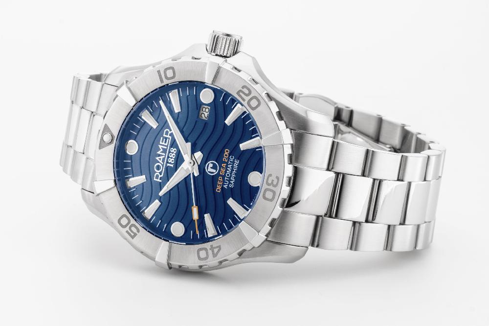 Roamer Deep Sea Automatic 43 Mm Automatic Three-Hand Date Blue Dial Silver Bracelet Sapphire Glass Stainless Steel Swiss Watch