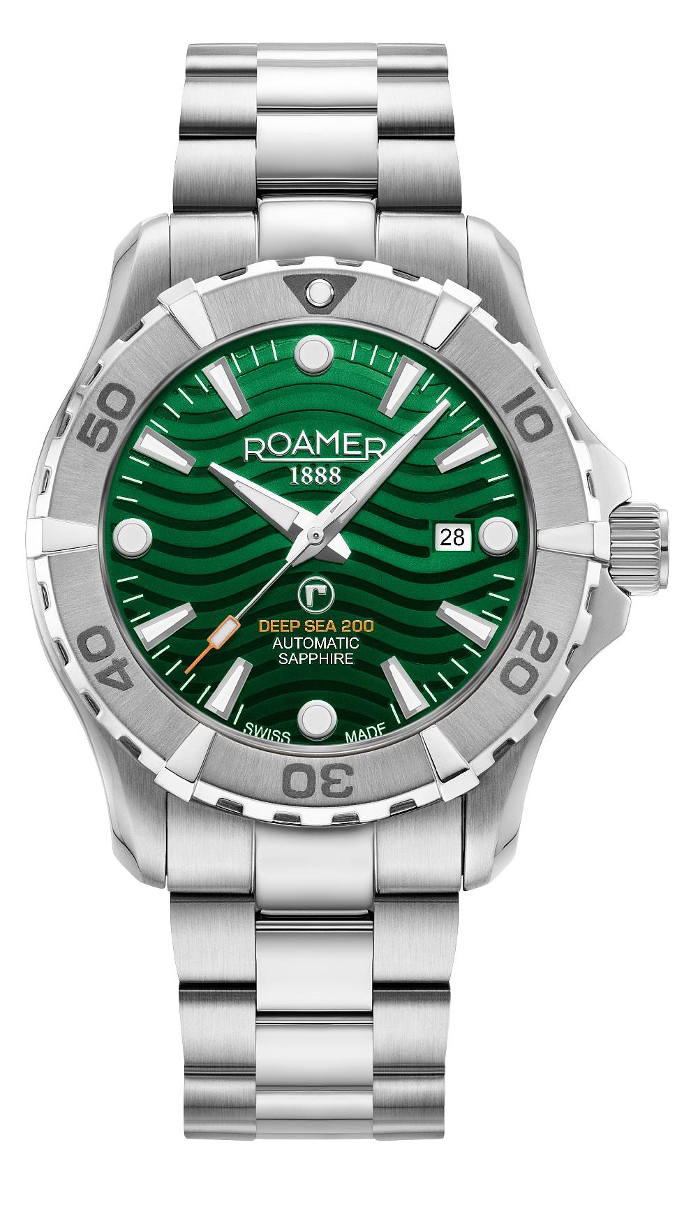 roamer Deep Sea Automatic 43 mm Automatic Three-Hand Date Green Dial Silver Bracelet Sapphire glass Stainless Steel swiss watch