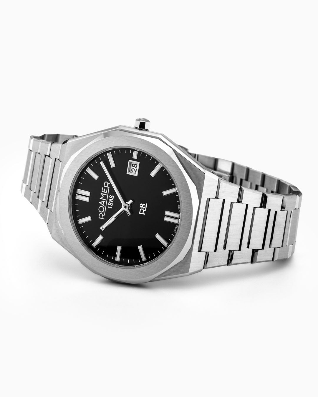 Roamer R8 Gents 41 Mm Quartz Three-Hand Date Black Sunray Dial Silver Bracelet Sapphire Glass Stainless Steel Swiss Watch