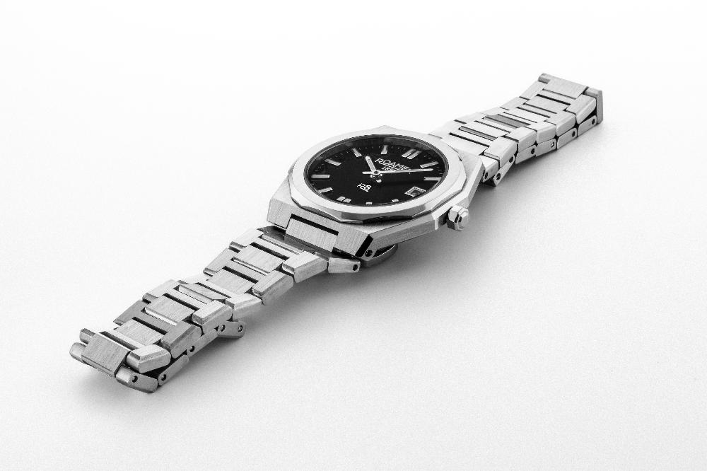 Roamer R8 Ladies 32.5mm Quartz Two-Hand Date Black Sunray Dial Silver Bracelet Sapphire Glass Stainless Steel Swiss Watch