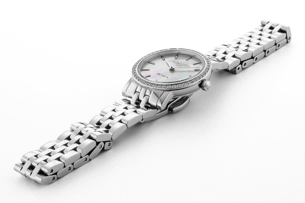 Roamer Scala 28 Mm Quartz Two-Hand Silver Bracelet Sapphire Glass Stainless Steel Swiss Watch