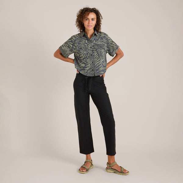 Roark Bless Up Cropped Button Up Shirt In Dark Military