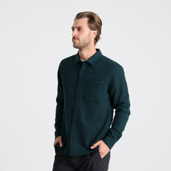Roark Crossroads Organic Cotton Flannel In Deep Navy Herringbone