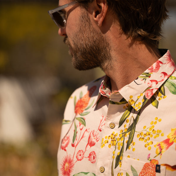 Roark Journey Short Sleeve Button Up Shirt In Dusty Violet