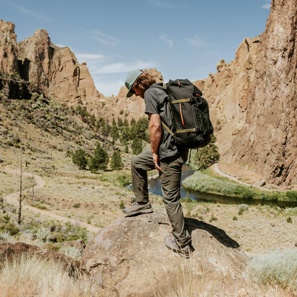 Roark 5 Day Mule 55L Bag - Black