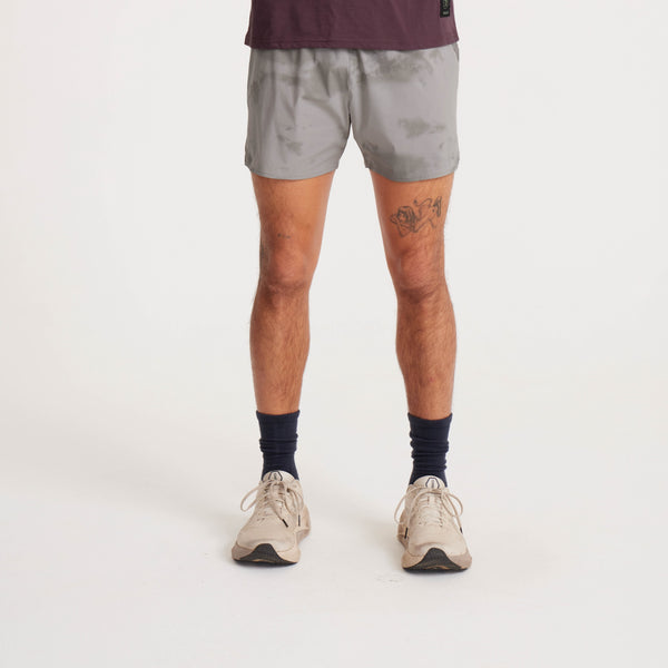 Roark Alta 5" Shorts In Ghost Grey