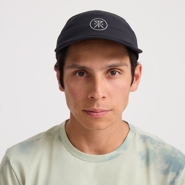 Roark Alta Elite Run Hat Strapback Hat In Black