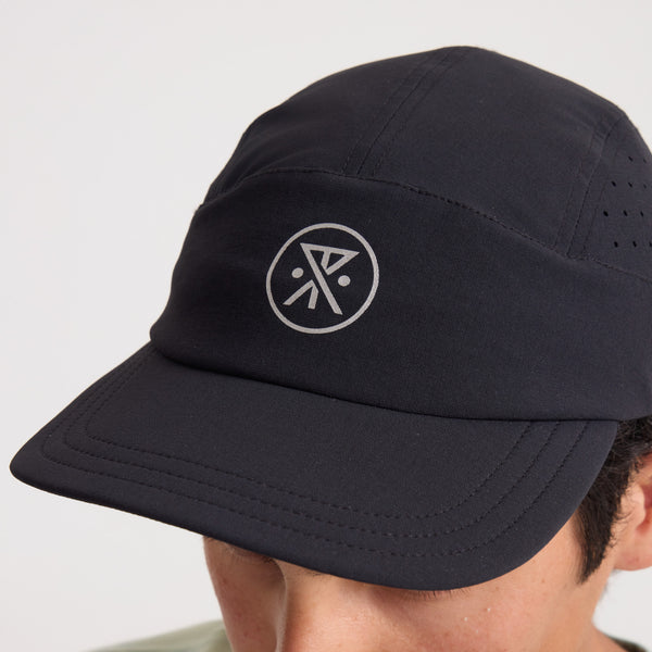 Roark Alta Elite Run Hat Strapback Hat In Black