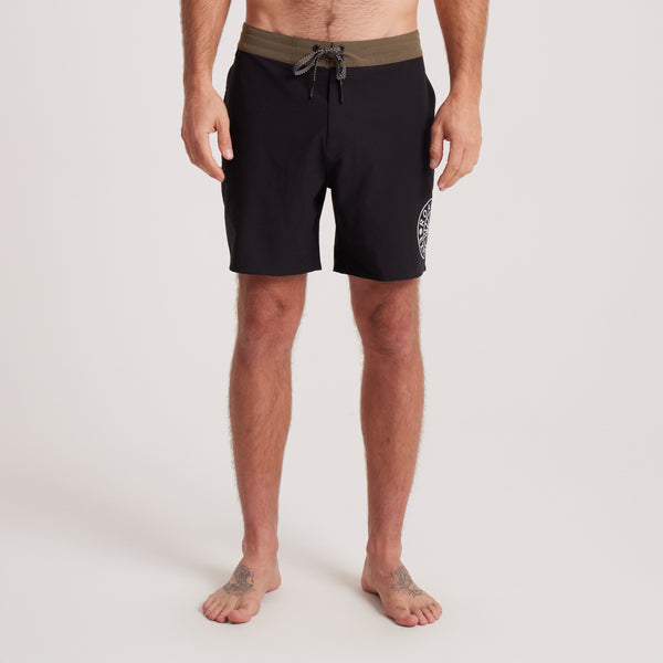 Roark Chiller Boardshorts In Black