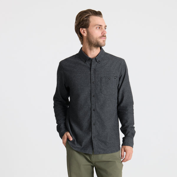 Roark Scholar Chambray Button Up Shirt In Black
