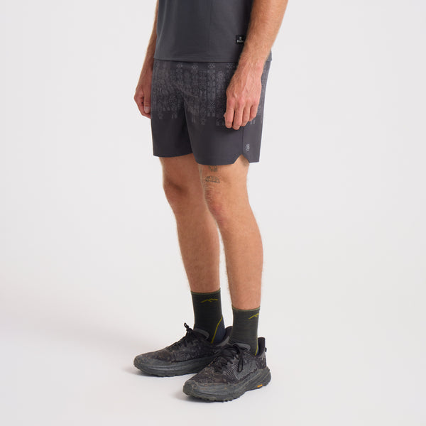 Roark Serrano 7" Active Stretch Shorts In Charcoal
