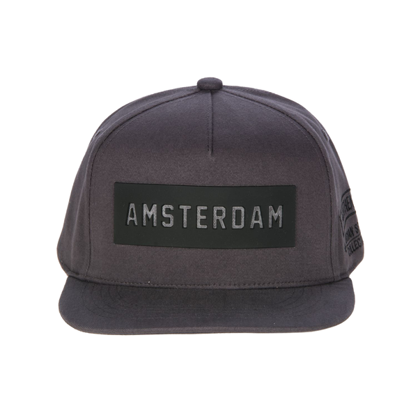 Robin Ruth Andrew - Snapback - Amsterdam